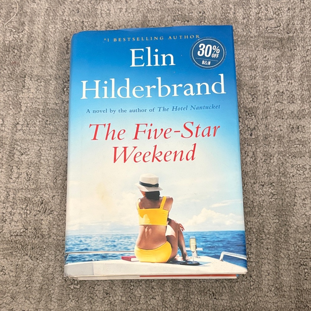 The Five-Star Weekend by Elin Hilderbrand